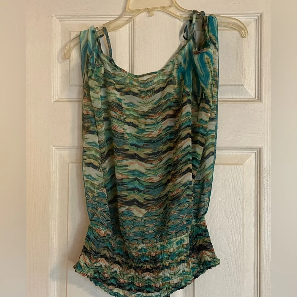 Host Pick!!! LOVE FIRE Adjustable Strap Cold Shoulder Butterfly Sleeve Sheer - Picture 9 of 10